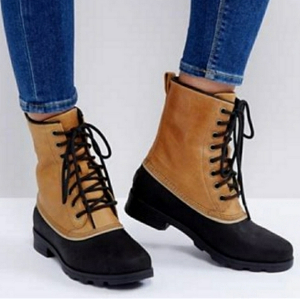 New Sorel Emelie 1964 Lace Up Boots 9.5